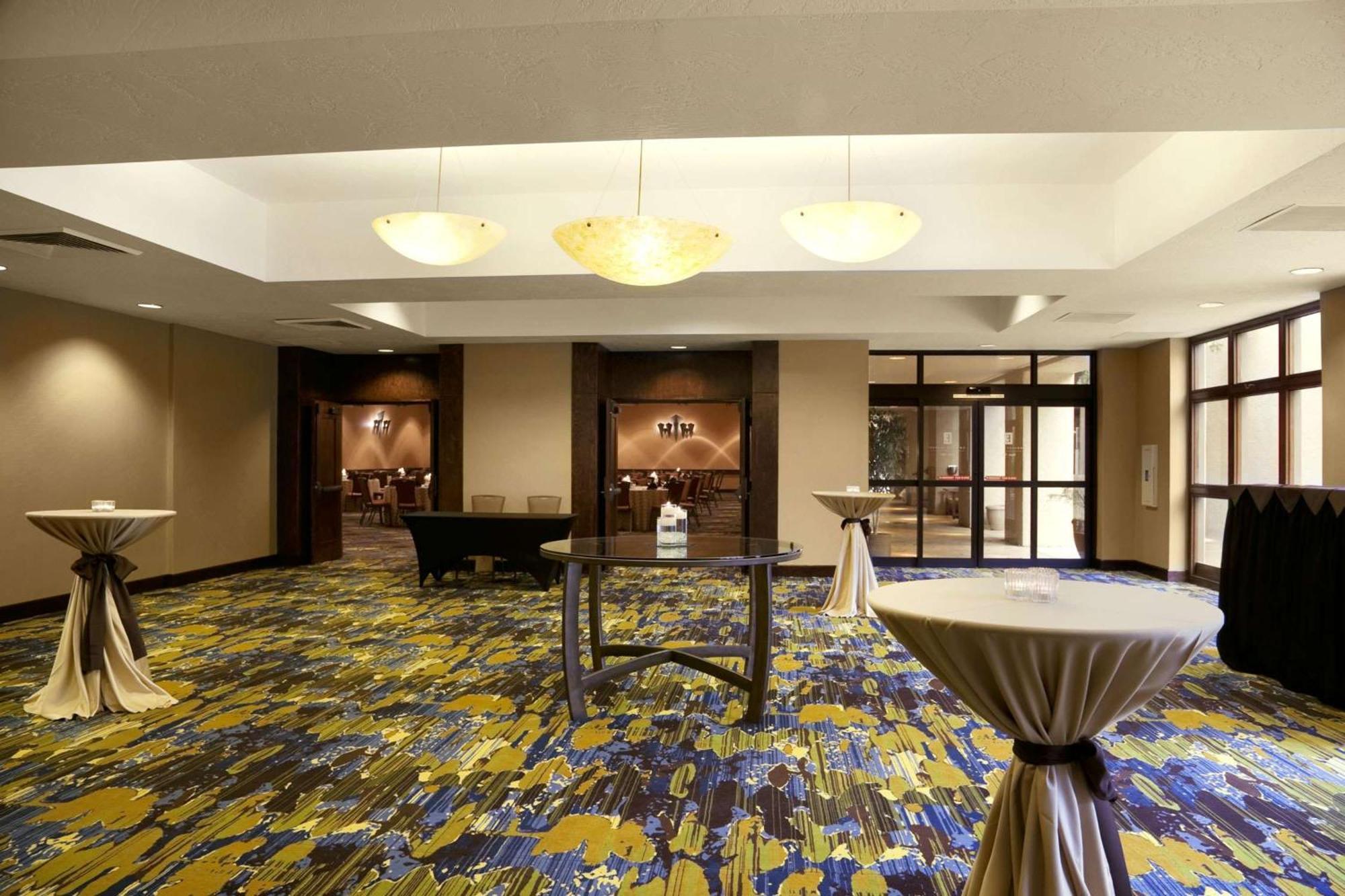 Embassy Suites By Hilton Phoenix Tempe Zewnętrze zdjęcie