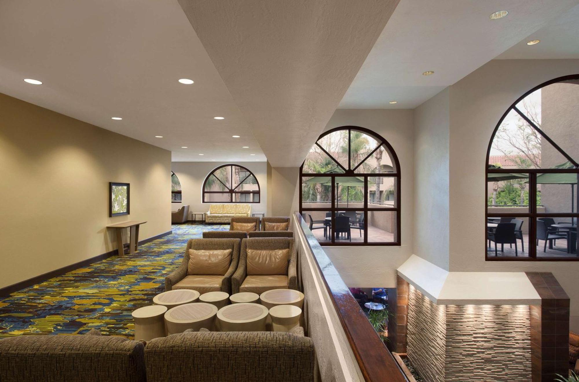 Embassy Suites By Hilton Phoenix Tempe Zewnętrze zdjęcie